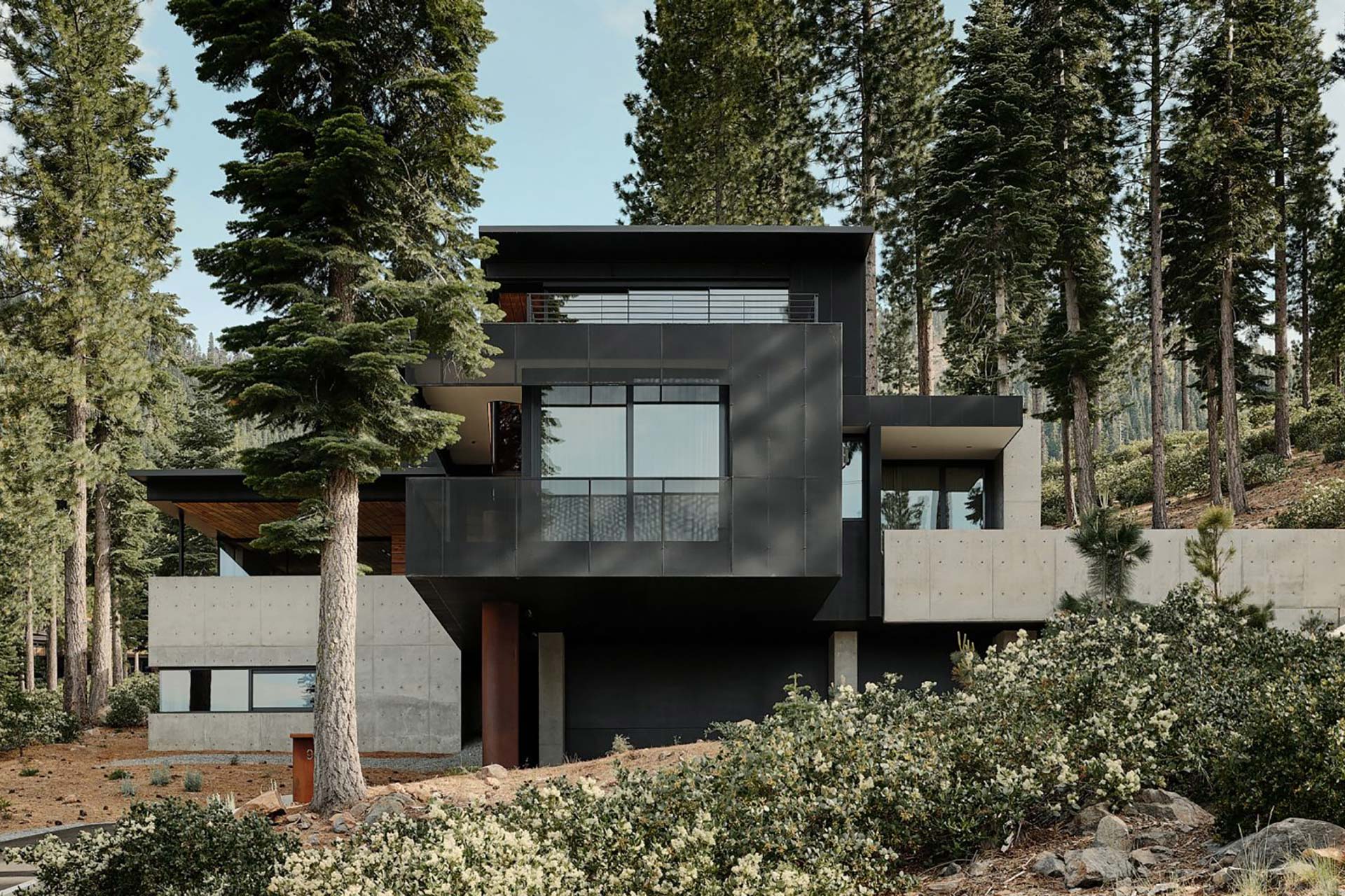 Большой коттедж в стиле Лофт «Девис»