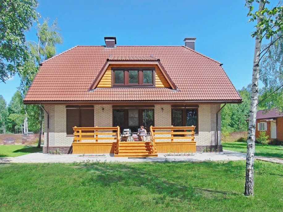 Проект каркасного дома с мансардой Бавария 2 XL под ключ от компании БАКО